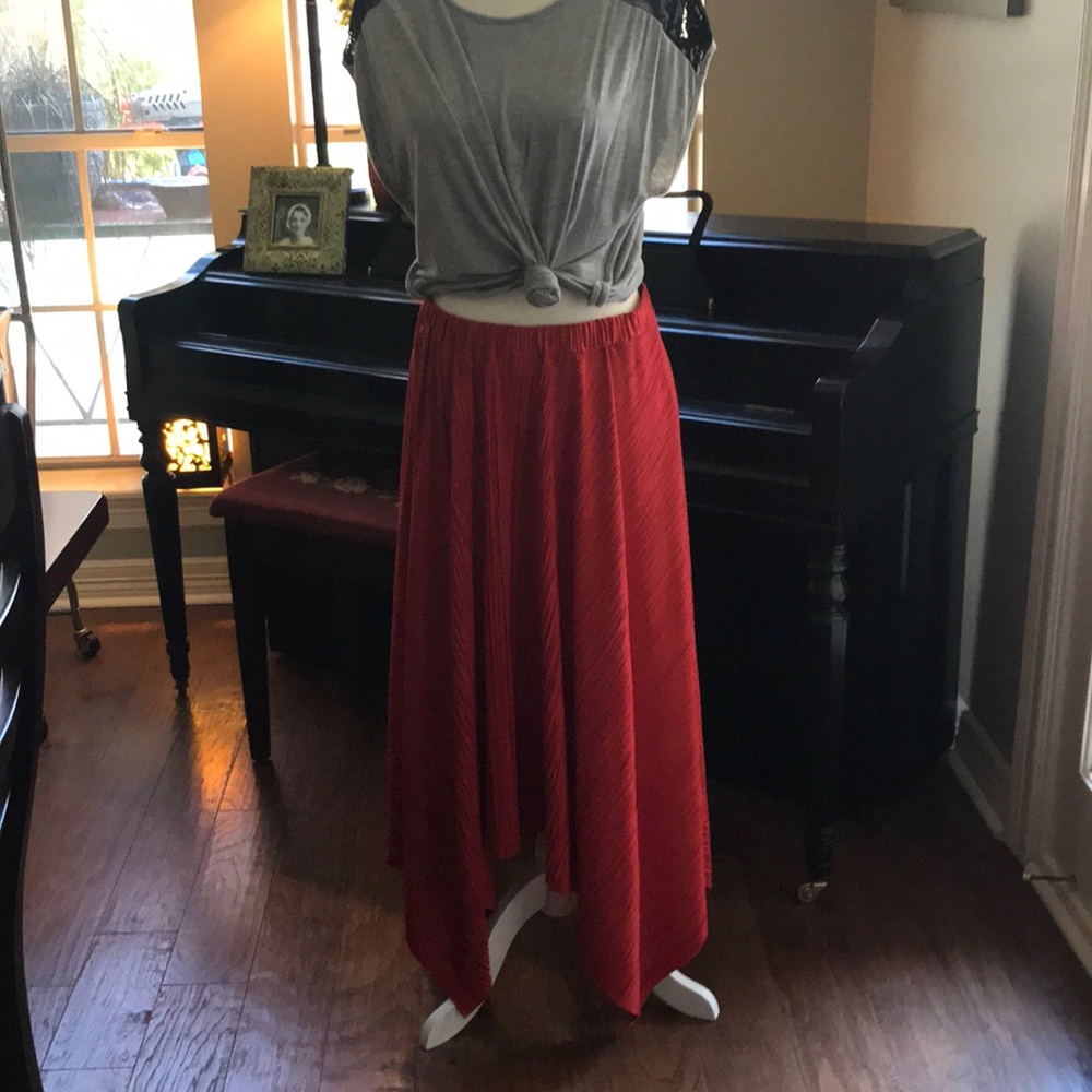Anthropologie red skirt